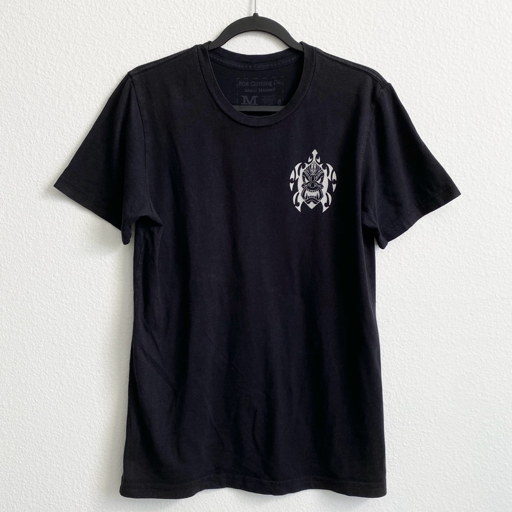 808 Clothing Co. Maui Men's Black Tiki Honu Turtle Short Sleeve T-Shirt